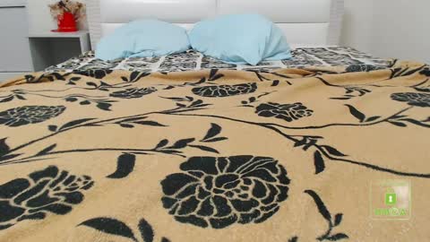 Snapshot of hot_and_pretty chatting on 12.28.24 Lila online show from 12.28.24