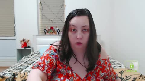 Snapshot of hot_and_pretty chatting on 12.30.24 Lila online show from 12.30.24