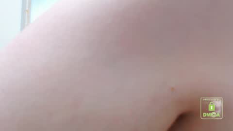 Snapshot of hot_and_pretty chatting on 01.28.25 Lila online show from 01.28.25