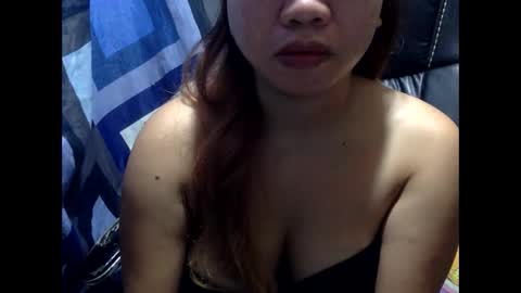 hot_april214 online show from 09.23.25