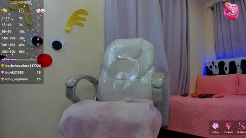 VALENTINA online show from 01.05.25