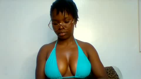 Snapshot of hot_cammy08 chatting on 06.13.26 sweet cammy online show from 06.13.26