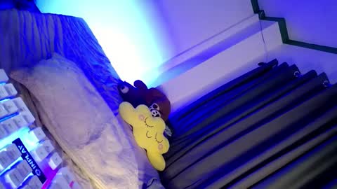 its me CLAUDIA online show from 01.19.25