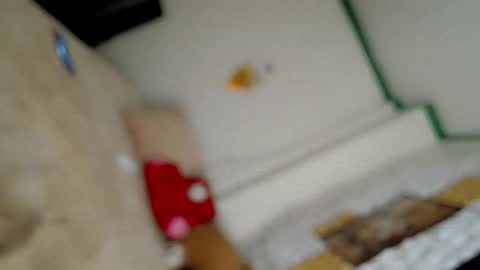 its me CLAUDIA online show from 02.04.25