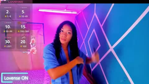 Hot Couple online show from 09.20.25