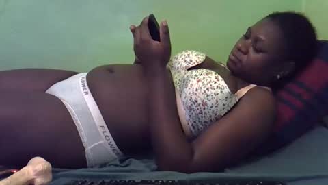 hot_girlly online show from 11.12.25