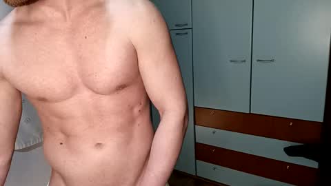 hot_italianboy online show from 04.03.26