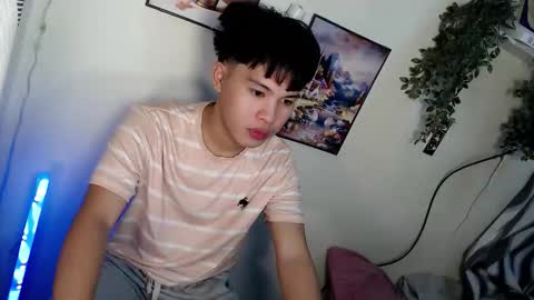 Snapshot of hot_kisser19 chatting on 03.15.26 mark online show from 03.15.26