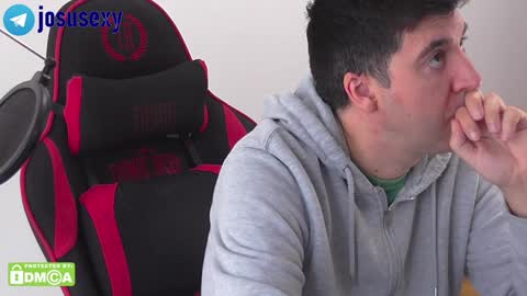 Snapshot of hot_liki chatting on 12.02.24 Hot Li ki online show from 12.02.24