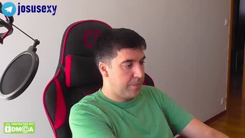 Snapshot of hot_liki chatting on 02.04.25 Hot Li ki online show from 02.04.25