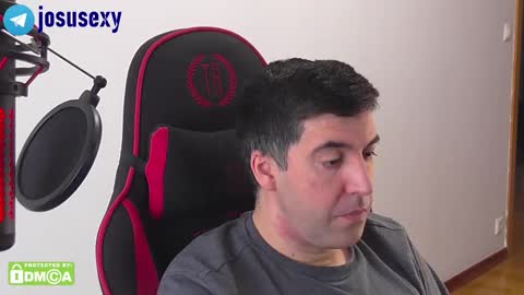 Snapshot of hot_liki chatting on 02.21.25 Hot Li ki online show from 02.21.25