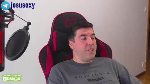 Snapshot of hot_liki chatting on 02.21.25 Hot Li ki online show from 02.21.25