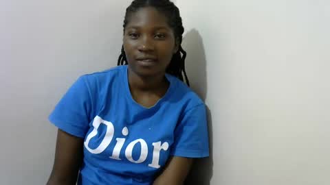 Snapshot of hot_lonnah chatting on 01.14.25 LONNAH online show from 01.14.25