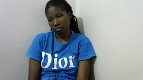 Snapshot of hot_lonnah chatting on 01.14.25 LONNAH online show from 01.14.25