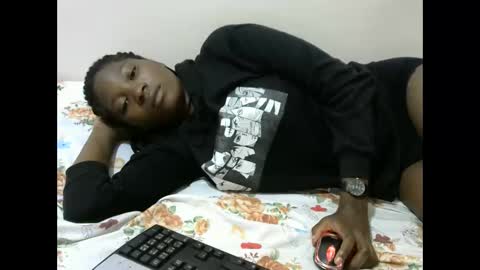 Snapshot of hot_lonnah chatting on 01.17.25 LONNAH online show from 01.17.25