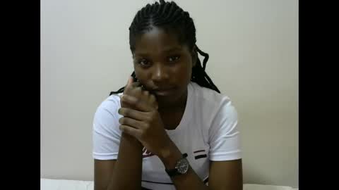 Snapshot of hot_lonnah chatting on 01.20.25 LONNAH online show from 01.20.25
