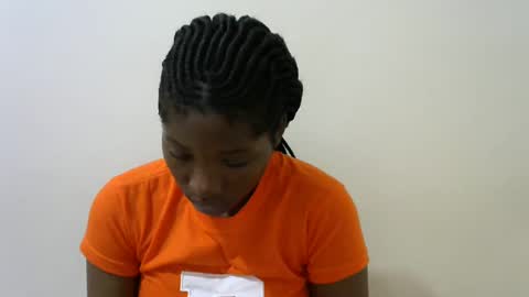 Snapshot of hot_lonnah chatting on 01.28.25 LONNAH online show from 01.28.25