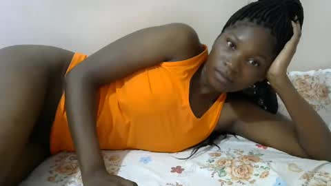 Snapshot of hot_lonnah chatting on 02.06.25 LONNAH online show from 02.06.25