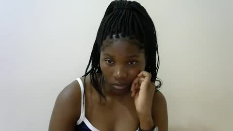 Snapshot of hot_lonnah chatting on 02.10.25 LONNAH online show from 02.10.25