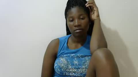 Snapshot of hot_lonnah chatting on 02.10.25 LONNAH online show from 02.10.25
