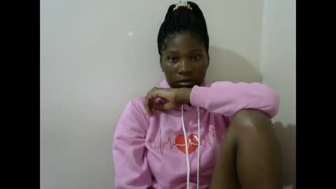 Snapshot of hot_lonnah chatting on 02.17.25 LONNAH online show from 02.17.25