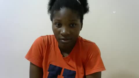 Snapshot of hot_lonnah chatting on 03.01.25 LONNAH online show from 03.01.25