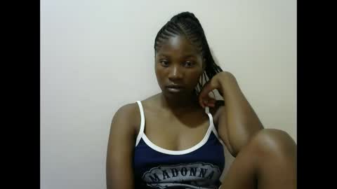 Snapshot of hot_lonnah chatting on 03.09.25 LONNAH online show from 03.09.25