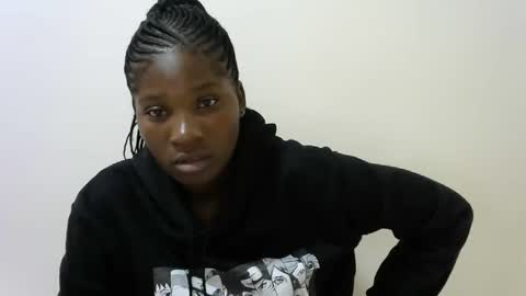 Snapshot of hot_lonnah chatting on 03.11.25 LONNAH online show from 03.11.25
