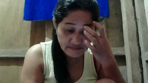 Snapshot of hot_mama09 chatting on 02.25.25 hotmama online show from 02.25.25