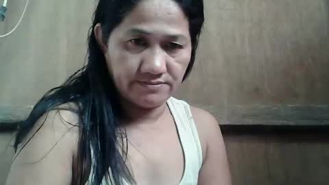 Snapshot of hot_mama09 chatting on 03.07.25 hotmama online show from 03.07.25