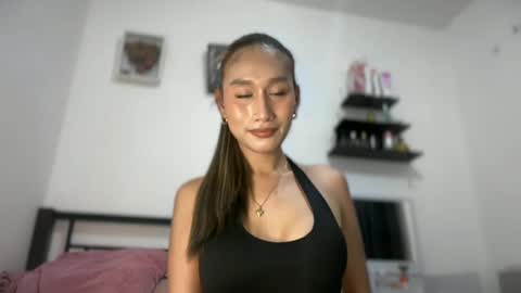 Snapshot of hot_marryxx chatting on 06.27.26 marry online show from 06.27.26