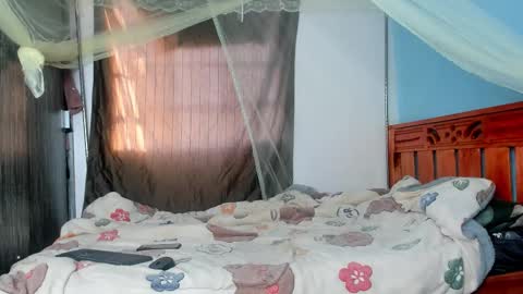 hot_moxie online show from 10.02.25