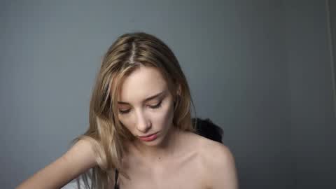 Sara and Sam online show from 11.20.25