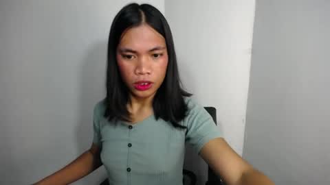 hot_pauline online show from 06.27.26