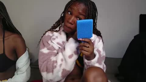 Hot petite online show from 12.04.24