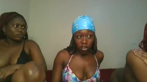 Hot petite online show from 11.05.25