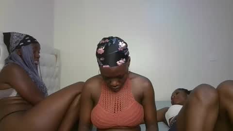 Hot petite online show from 11.10.25