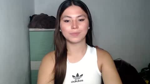 Snapshot of hot_precious_nikki chatting on 05.08.26 Nikki online show from 05.08.26