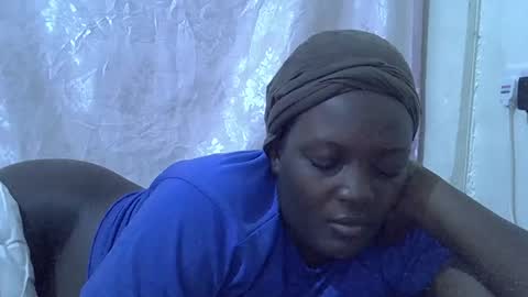 Snapshot of hot_raylah chatting on 05.22.26 RAYLAH online show from 05.22.26