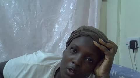 Snapshot of hot_raylah chatting on 05.31.26 RAYLAH online show from 05.31.26