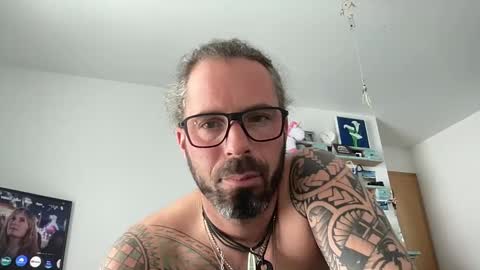 Snapshot of hot_sex83 chatting on 12.22.24 letmedoo2 online show from 12.22.24