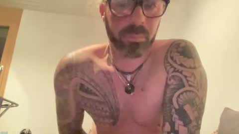 Snapshot of hot_sex83 chatting on 12.25.24 letmedoo2 online show from 12.25.24