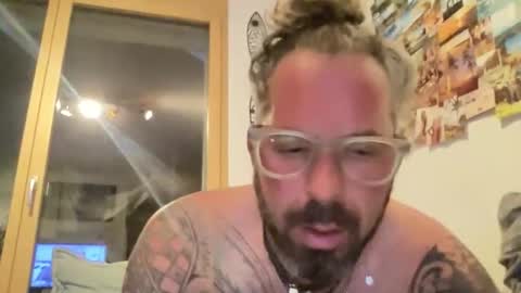 Snapshot of hot_sex83 chatting on 10.13.25 letmedoo2 online show from 10.13.25