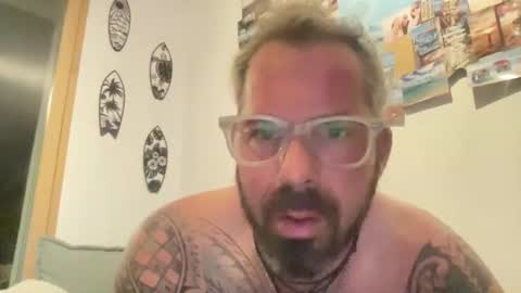 Snapshot of hot_sex83 chatting on 10.15.25 letmedoo2 online show from 10.15.25