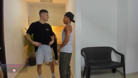 Vanesa Oliver and Andrew online show from 10.12.25