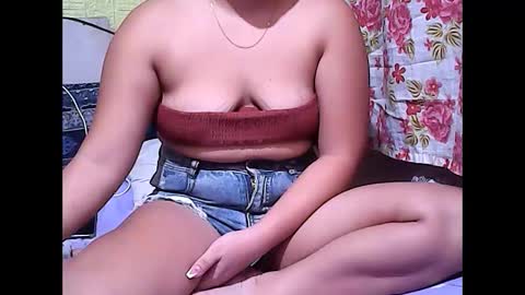 hot_tricia05 online show from 03.03.25