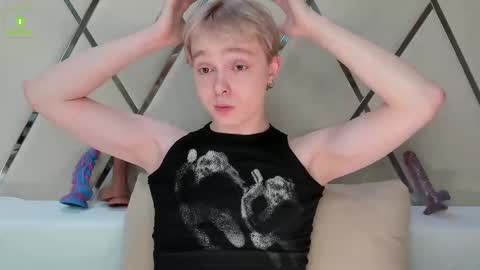 hot_twinkboy online show from 02.09.25