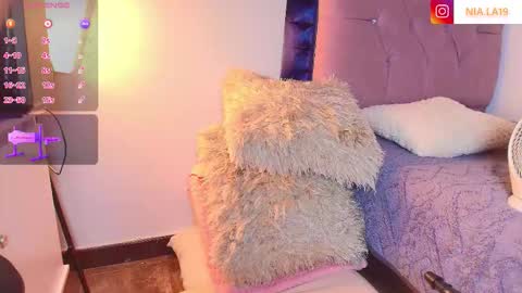 Snapshot of hotalana_ chatting on 10.17.25 Alana online show from 10.17.25