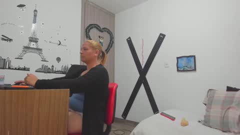 hotandfierylatinos online show from 12.23.24