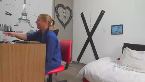 hotandfierylatinos online show from 01.04.25